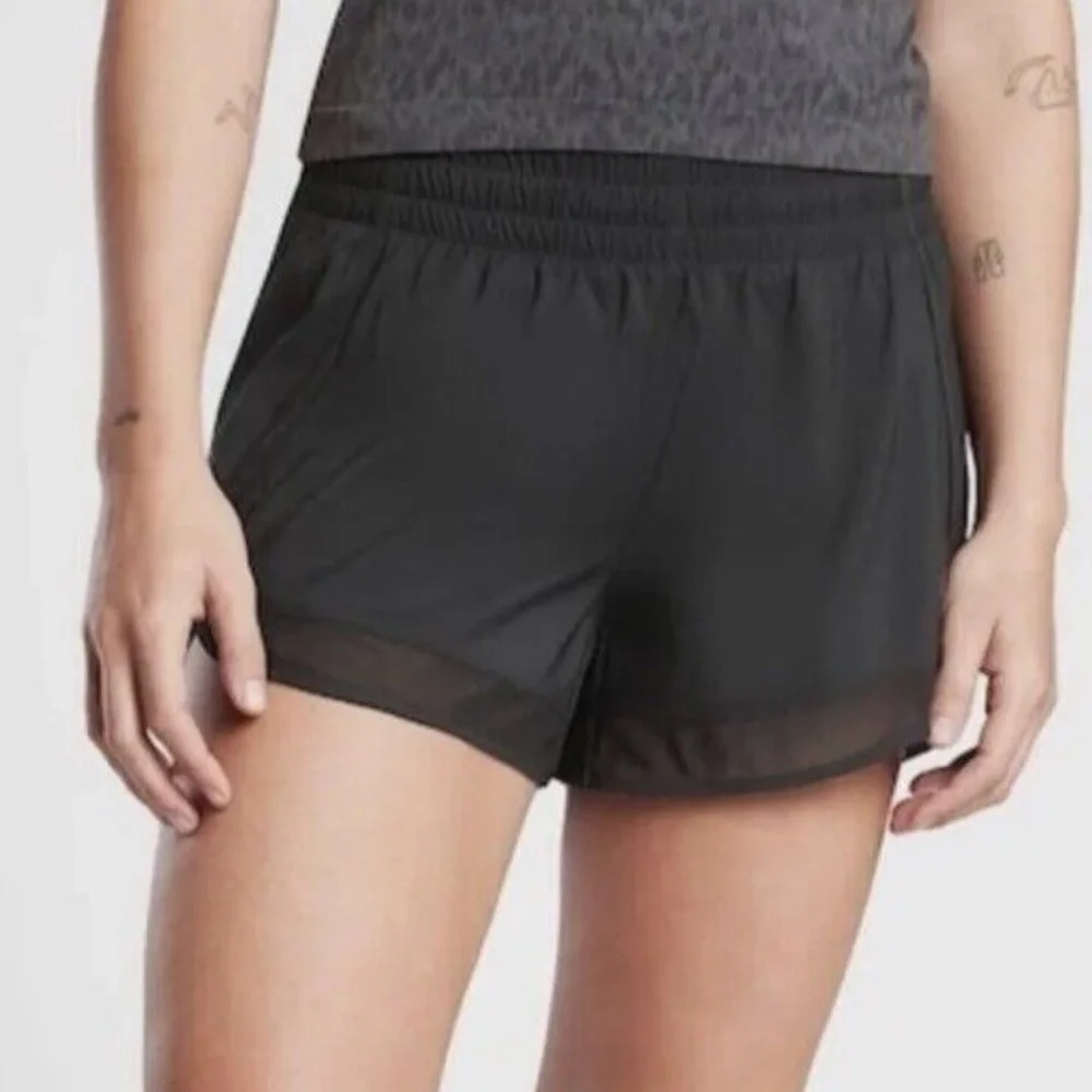 ATHLETA MESH RACER RUN SHORT 4" SIZE M NWOT - Picture 1 of 4